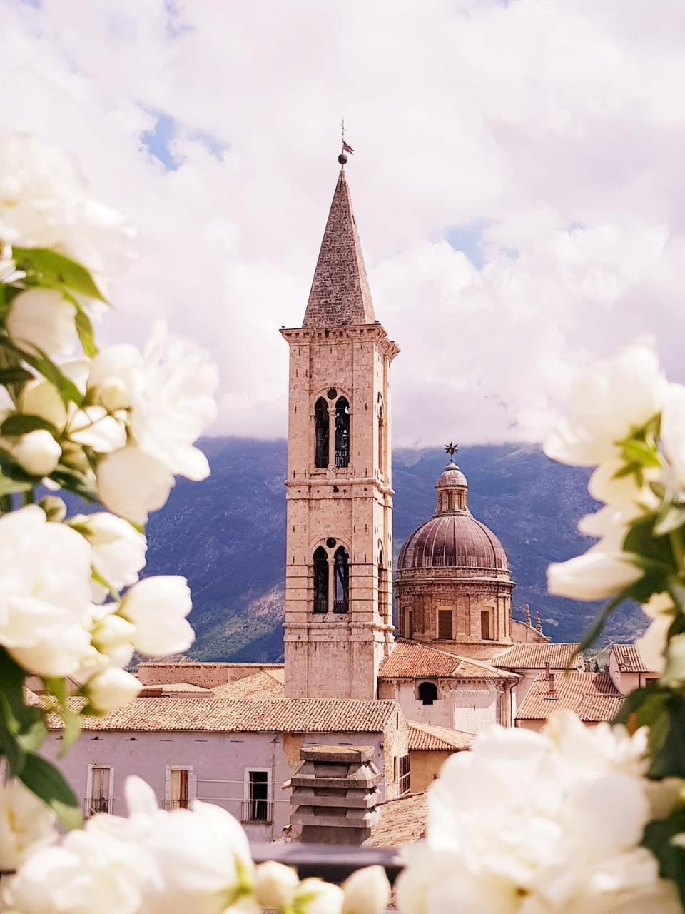 B&B Il Marchese Del Grillo Sulmona Exteriör bild
